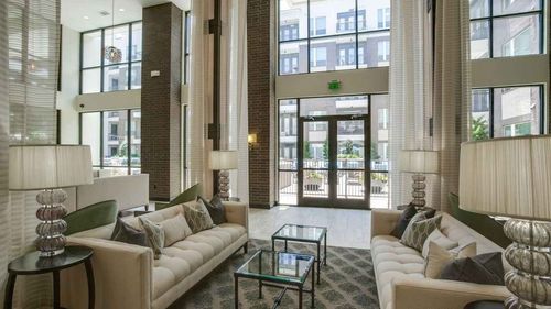 Foto del edificio - 2828 Lemmon Ave E