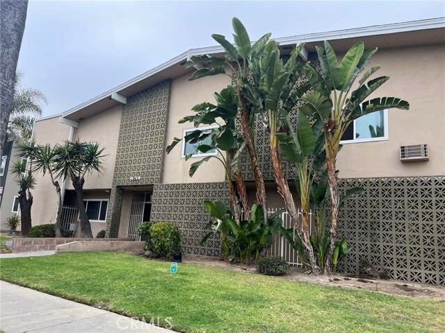 Building Photo - 1908 Gardena Ave