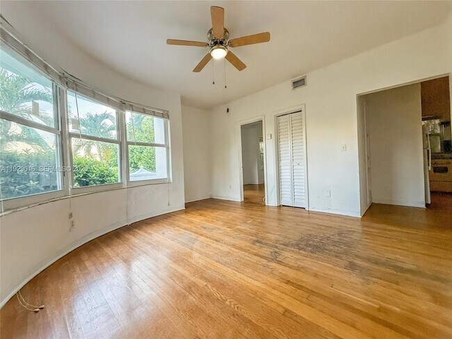 Foto del edificio - 315 W 28th St