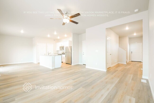 Foto del edificio - 7220 Dolores Ave