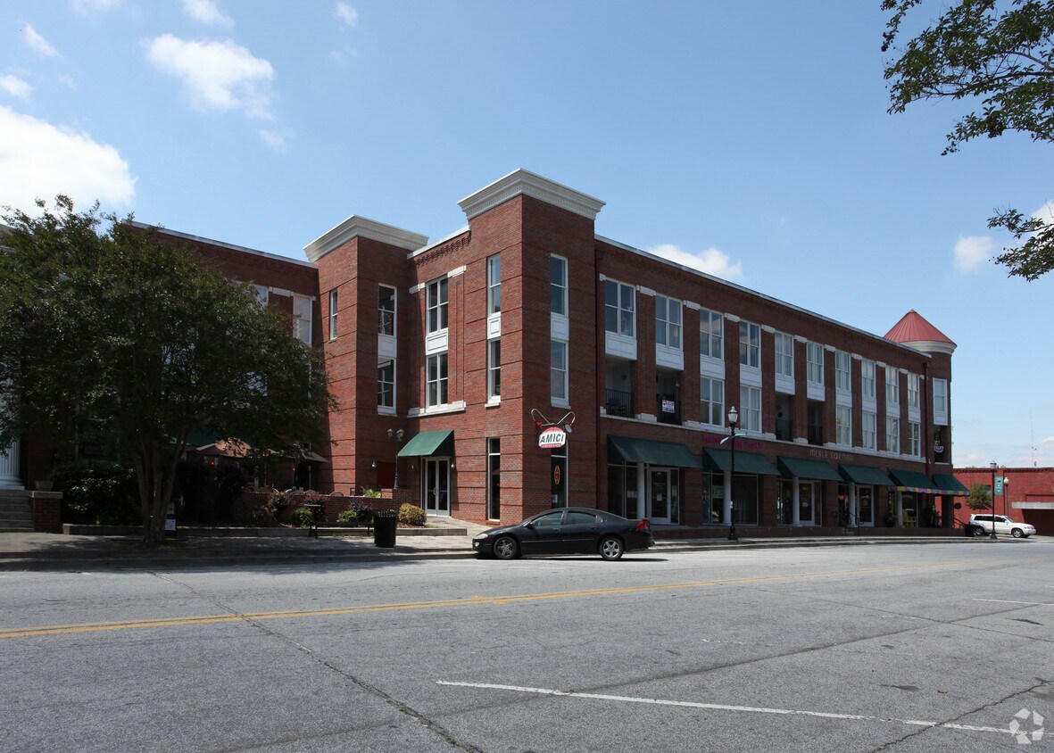 Foto del edificio - 1110 College Ave SE