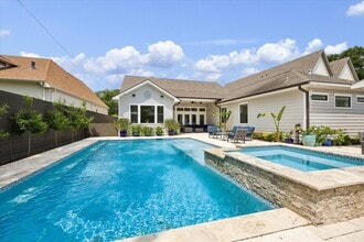 Building Photo - 1519 Richelieu Ln