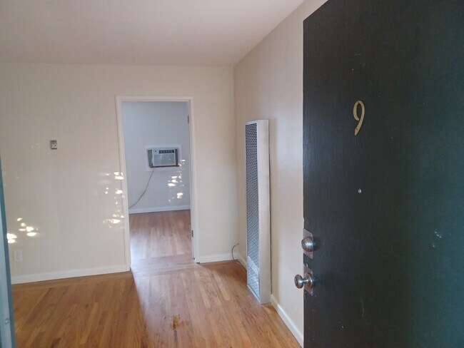 Foto del edificio - 2620 F St