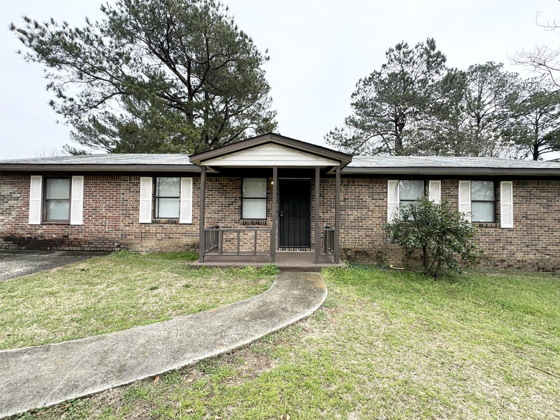 Foto principal - 2714 Heaton Dr