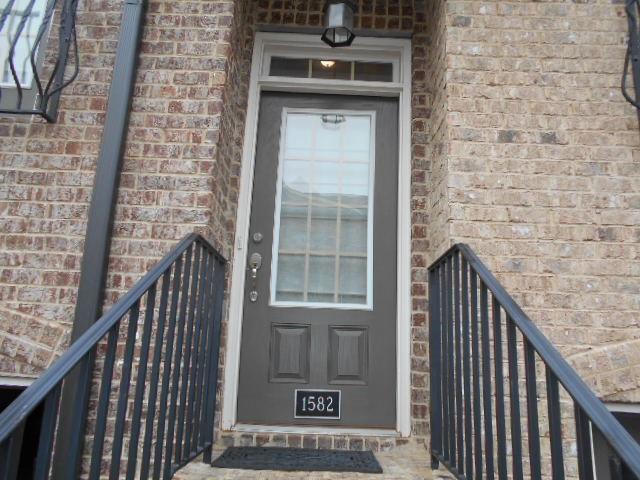 Building Photo - 1582 Cambridge Pl
