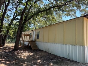 Building Photo - 26 Smith Dr