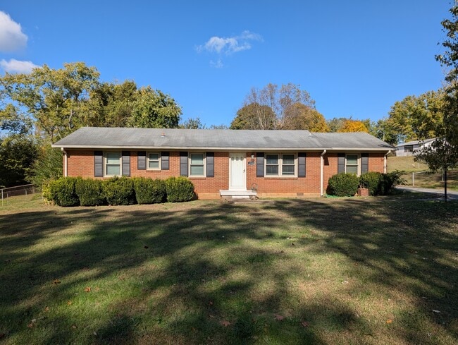 Building Photo - 2310 Denham Ave