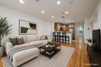Building Photo - 912 Park Ave