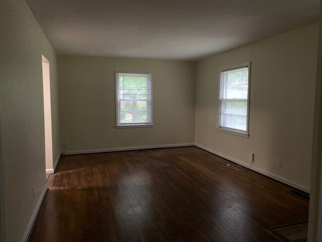 Foto del edificio - 2317 Glascock Street- 2-Bedroom, 1-Bath,  ...