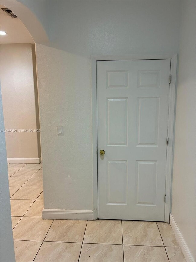 Building Photo - 10970 SW 237th Ln