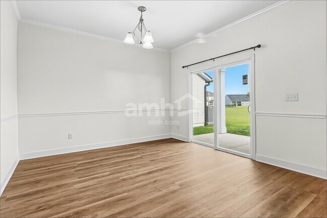 Foto del edificio - 974 Sunny Stroll Dr