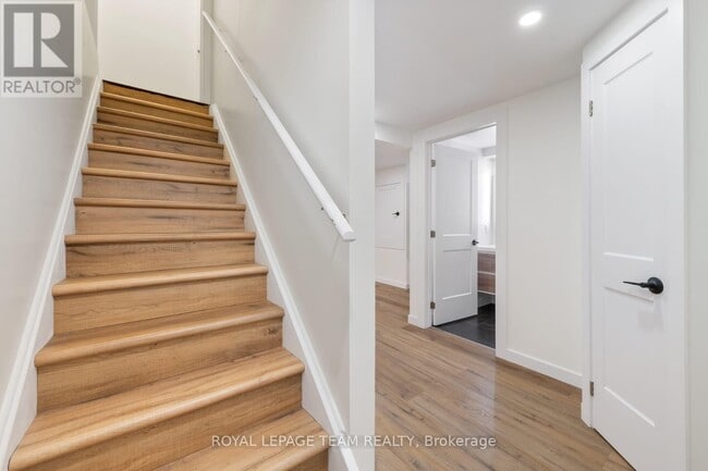 Building Photo - 329 Gallantry Way