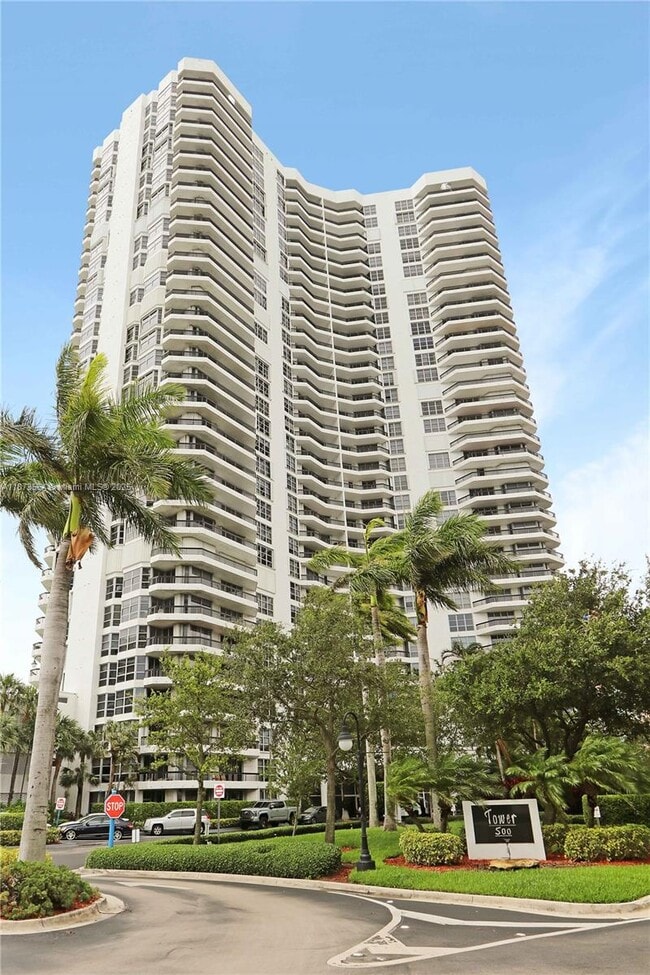 Building Photo - 3530 Mystic Pointe Dr