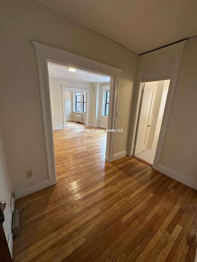 Foto del edificio - 1558 Massachusetts Ave