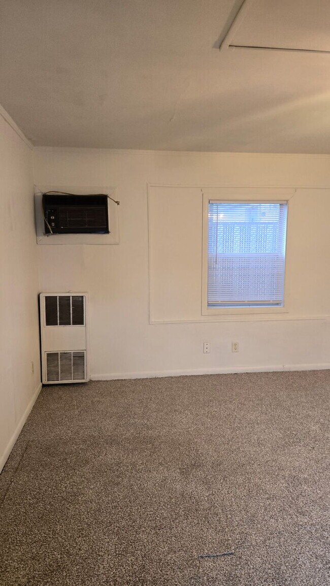 Foto del edificio - Comfortable, affordable, and ready to call home—this well-kept house is now available for rent.