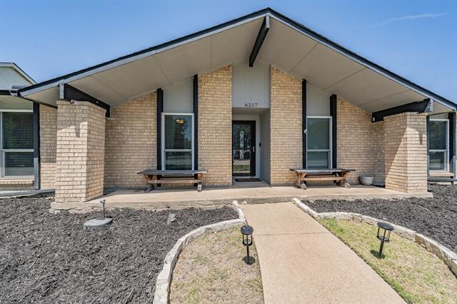 Foto del edificio - 6217 Scenic Dr