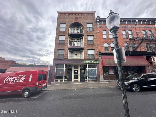 Foto del edificio - 16 Caroline St