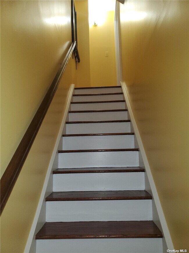 Foto del edificio - 145-6 107th Ave