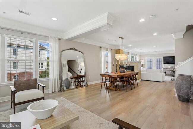 Foto del edificio - 402 Orchard Ridge Dr