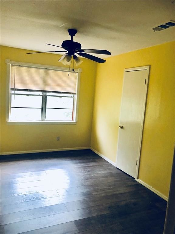 Foto del edificio - 4417 Hilltop St