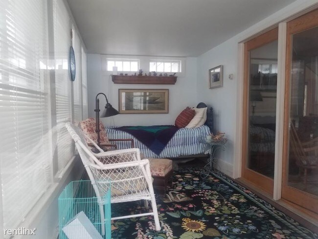 Building Photo - 2 br, 1.5 bath Apartment - 22 Sea St