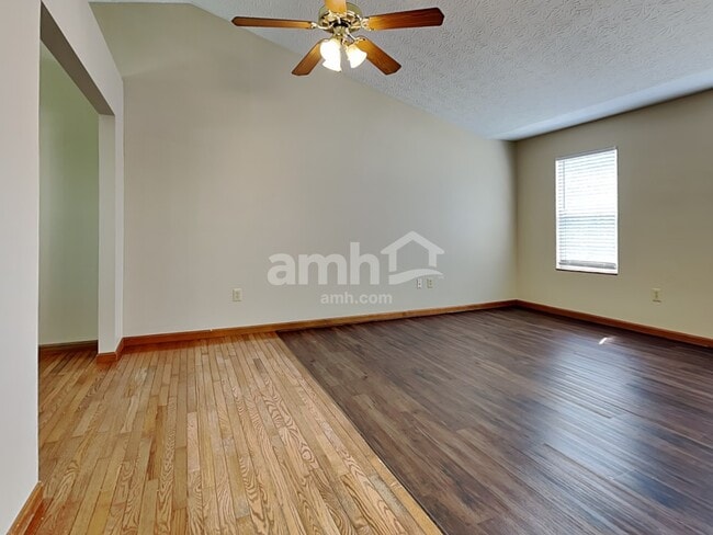 Building Photo - 172 Haley Ln