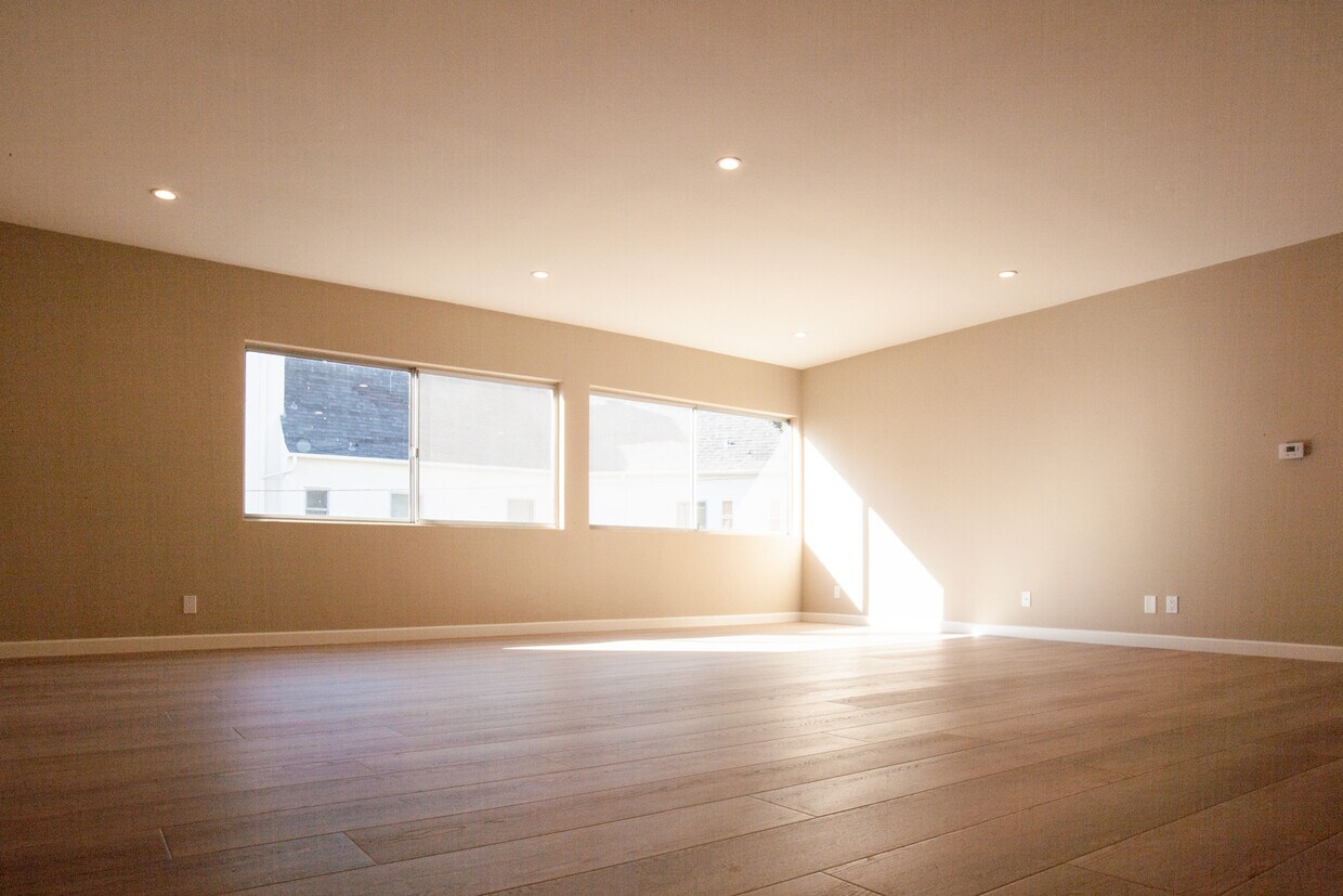Living Room - 1333 N Sweetzer Ave