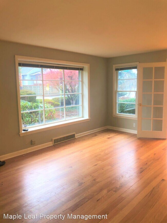 Foto del edificio - 4 br, 2 bath House - 7419 48th Ave NE