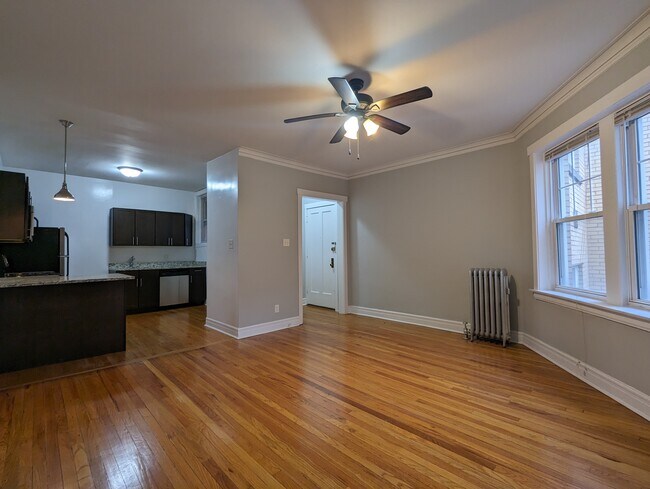 Building Photo - 4406 N Rockwell St