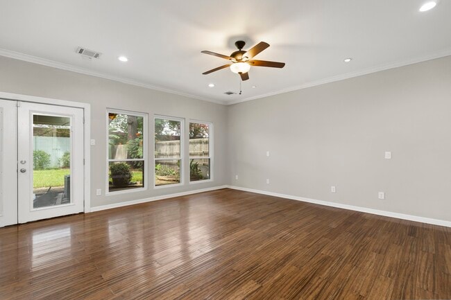 Building Photo - 1014 Riverlace Dr