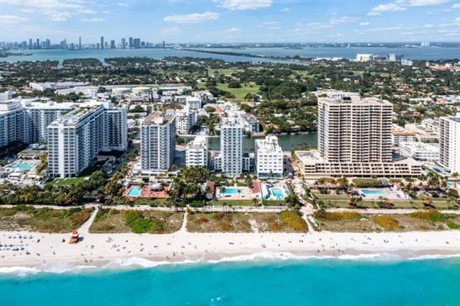 Photo - 2457 Collins Ave Apartment