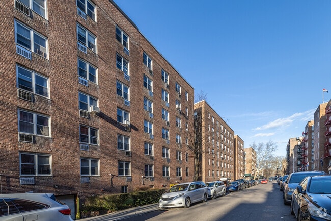 Building Photo - 14065 Beech Ave