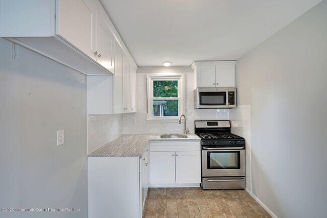 Building Photo - 16 Krueger Pl