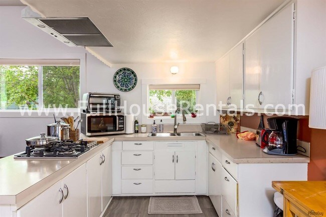 Foto del edificio - 1124 Almaden St