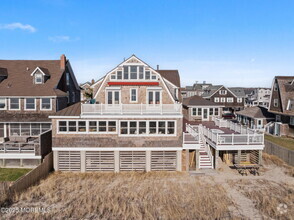 Building Photo - 409 East Ave