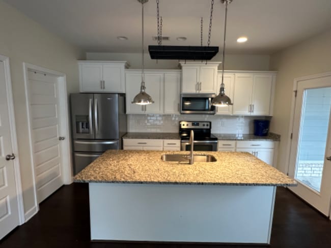 Building Photo - 131 Spadeleaf Blvd