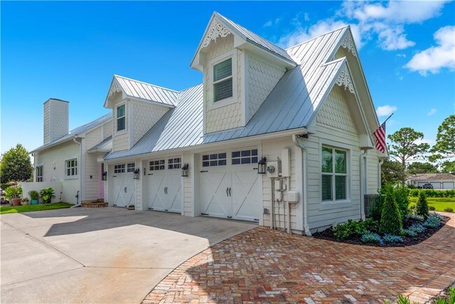 Foto del edificio - 2301 SW San Antonio Dr