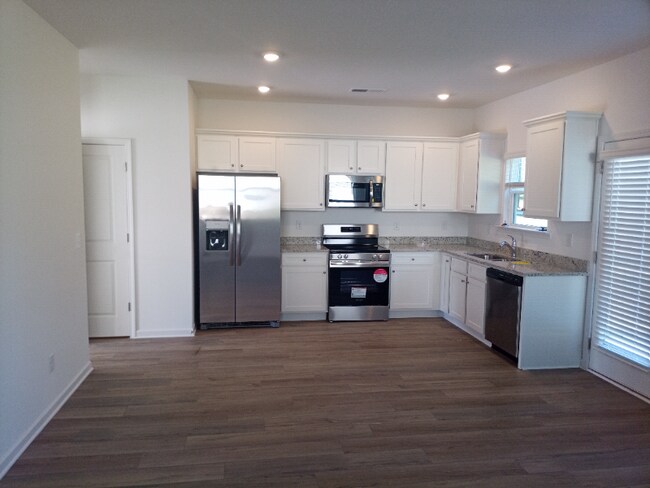 Foto del edificio - 145 Red Maple Wy