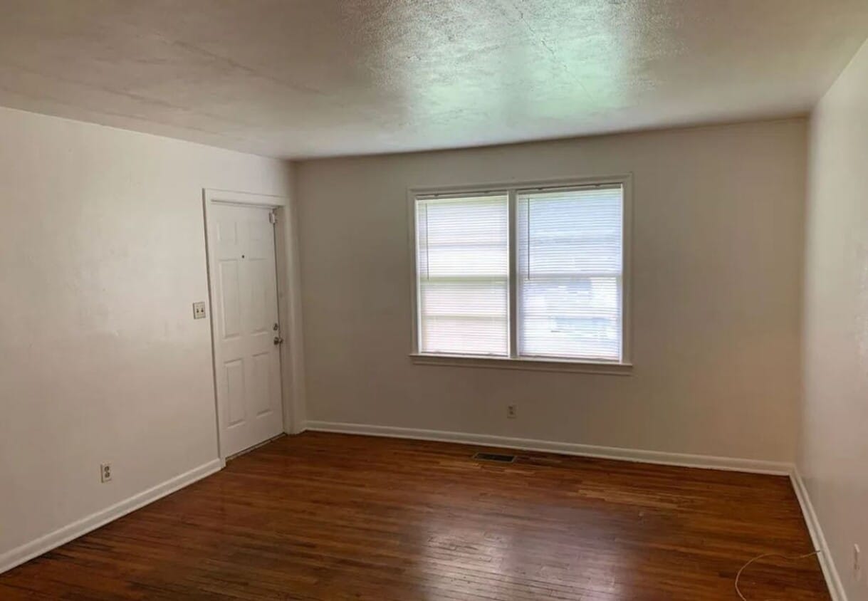 Building Photo - 1642 Sharkey St