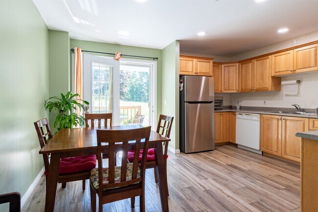 Building Photo - 6 Intervale Ct