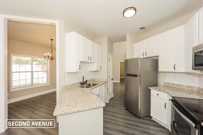 Building Photo - 1455 Cambridge CT