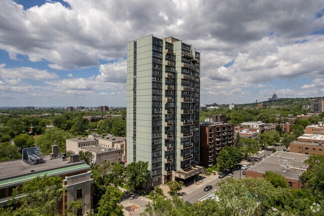 Building Photo - 5999 Monkland