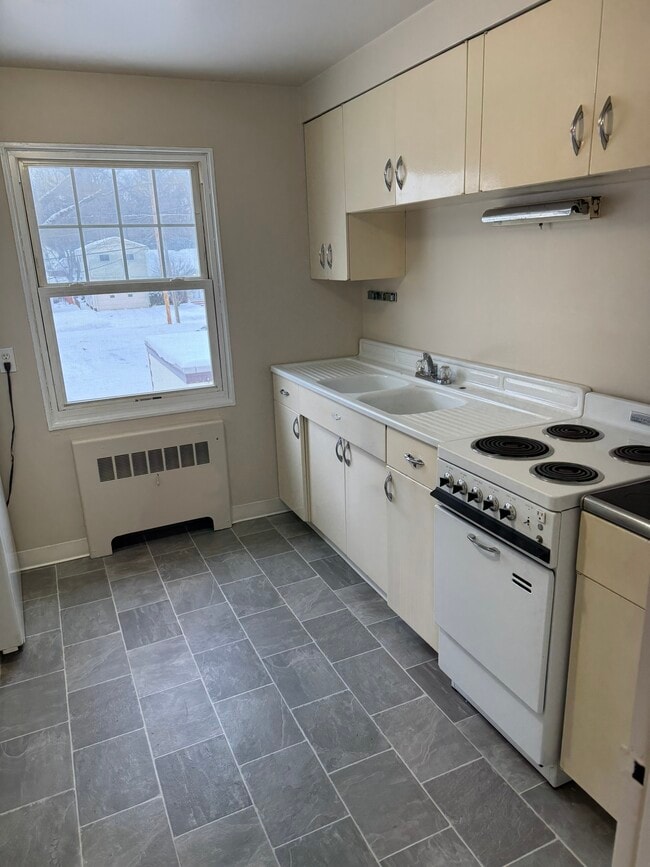 Foto del edificio - 1619 W 3rd St