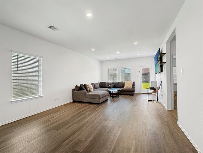 Foto del edificio - 5235 Creekstone Rise Ln