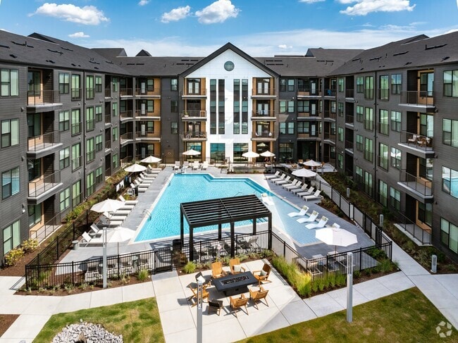 Building Photo - Alta City Side