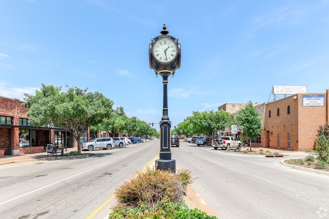 Downtown Edmond has plenty of shops and restaurants to visit.