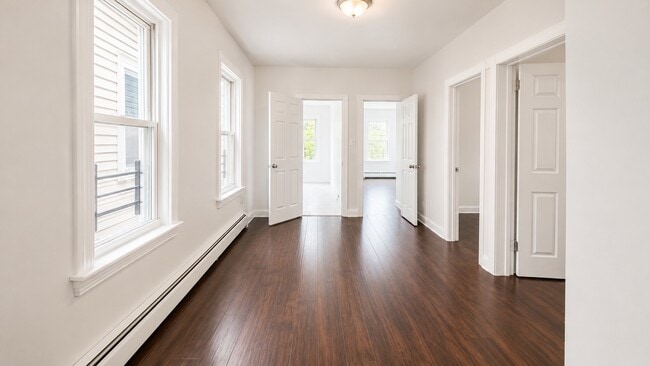LIVING ROOM - 732 S 15th St