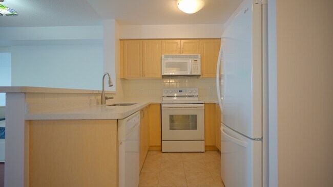 Photo du bâtiment - 9-319 Michael Power Pl