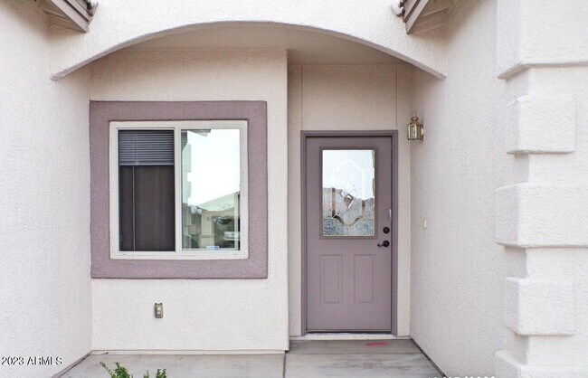 Building Photo - 1410 Cll Cibola