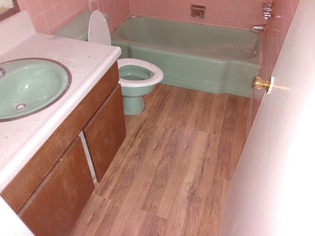Foto del edificio - 2951 N Rancho Dr